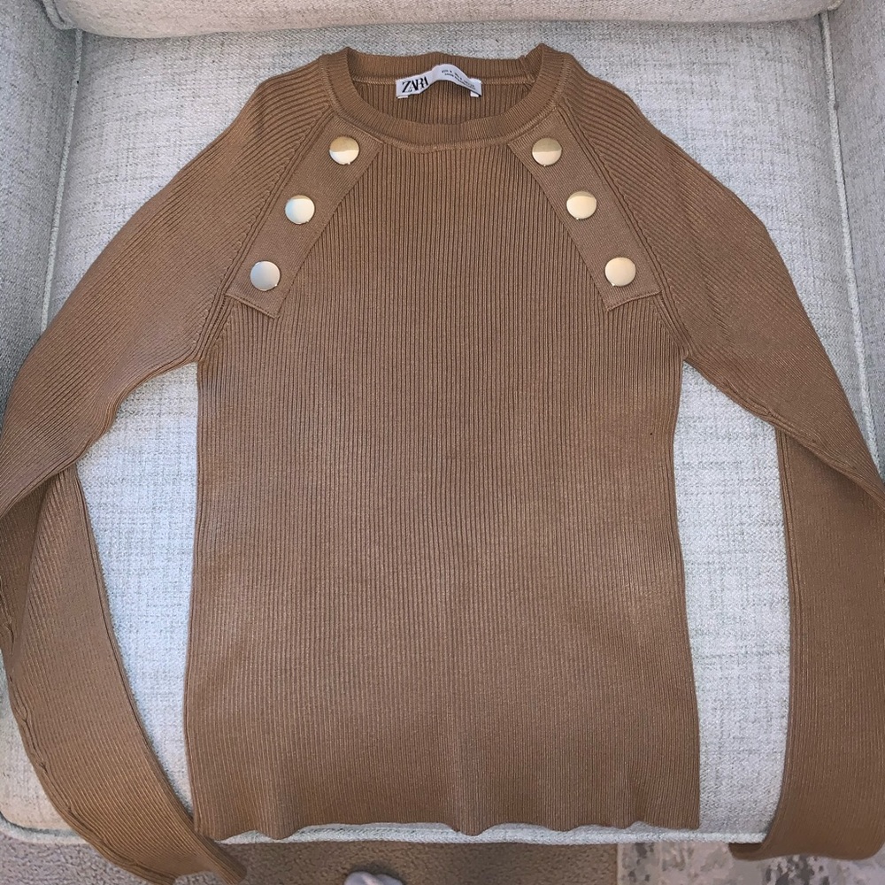 Zara ribbed long sleeve with gold buttons